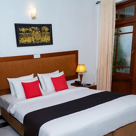 The Grand Hanthana Kandy Rum bild